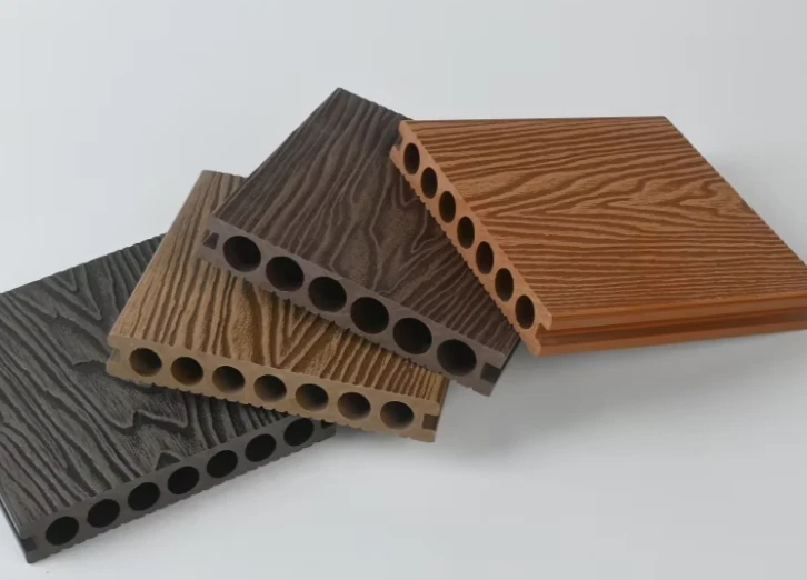 Tablero de terraza hueco para exteriores WPC, grano de madera en relieve 3D, suelo de plástico de madera extruido para patio de piscina
